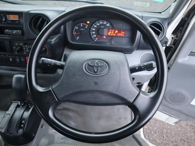 トヨタ ダイナ 平ボディ 積載２Ｔ 標準１０尺 H29年 () 99