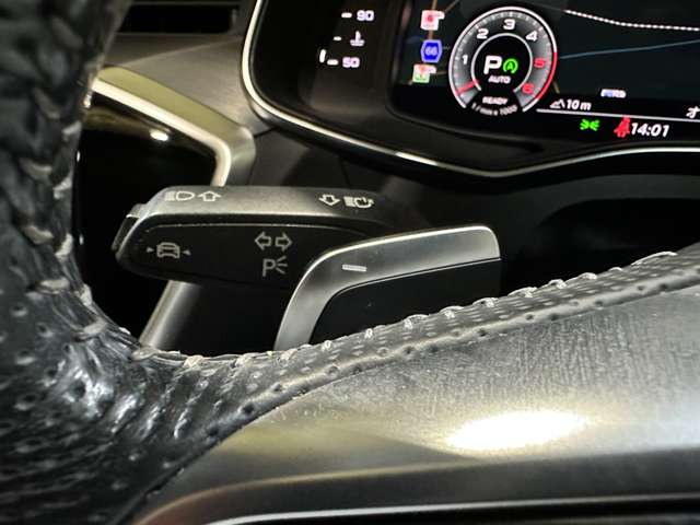 アウディ Ａ６　アバント ４０ ＴＤＩ クワトロ スポーツ Ｓラインパッケージ ディーゼルターボ ４ＷＤ R3年 (関東) 99