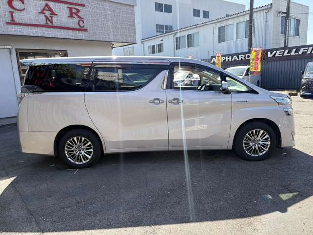 トヨタ ヴェルファイア　ハイブリッド ハイブリッド ２．５ Ｖ Ｅ－ＦＯＵＲ ４ＷＤ H30年 () 99