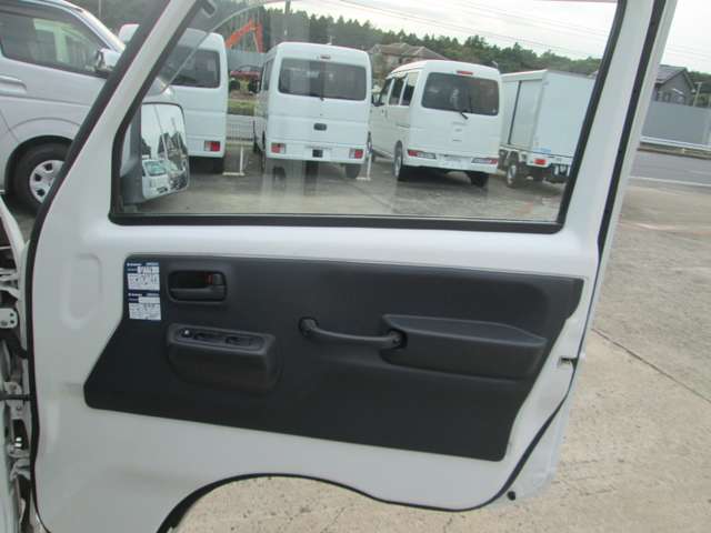 スズキ キャリイトラック ６６０ 冷凍車 １ＷＡＹ H27年 () 99