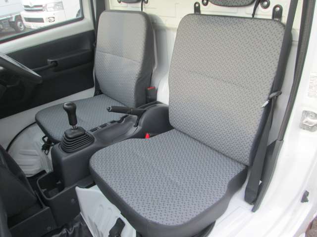 スズキ キャリイトラック ６６０ 冷凍車 １ＷＡＹ H27年 () 99