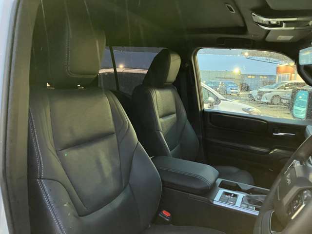 トヨタ ランドクルーザー２５０ ２．７ ＶＸ ４ＷＤ R6年 () 99
