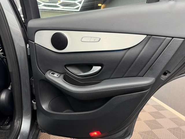 メルセデスベンツ ＧＬＣクラス ２２０ Ｄ ４マチック スポーツ ディーゼルターボ ４ＷＤ H30年 () 99