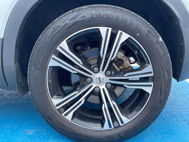 ボルボ ＸＣ４０ Ｂ４ ＡＷＤ インスクリプション ４ＷＤ R4年 (関東) 99
