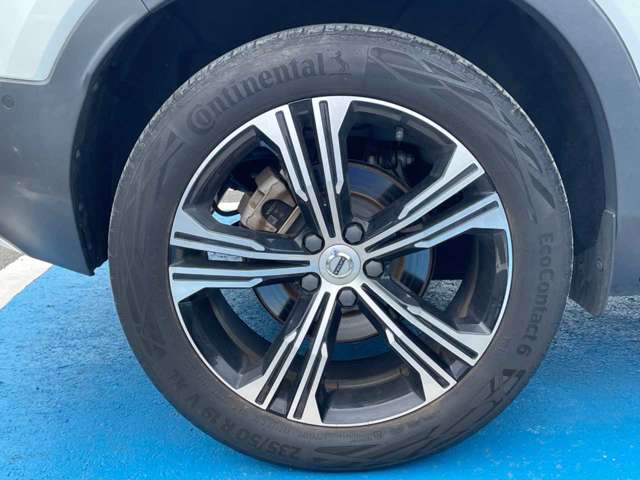 ボルボ ＸＣ４０ Ｂ４ ＡＷＤ インスクリプション ４ＷＤ R4年 (関東) 99