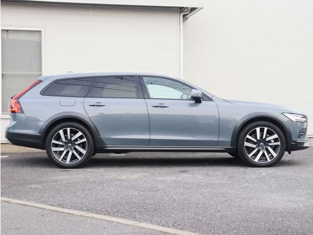 ボルボ Ｖ９０クロスカントリー Ｂ６ ＡＷＤ プロ ４ＷＤ R3年 () 99