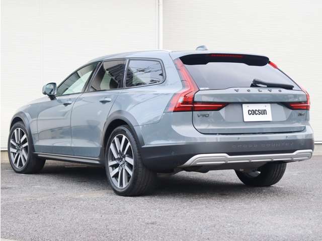 ボルボ Ｖ９０クロスカントリー Ｂ６ ＡＷＤ プロ ４ＷＤ R3年 () 99