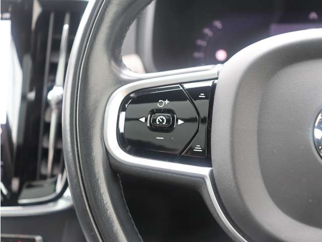 ボルボ Ｖ９０クロスカントリー Ｂ６ ＡＷＤ プロ ４ＷＤ R3年 () 99
