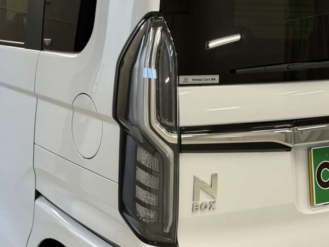 ホンダ Ｎ　ＢＯＸ カスタム ６６０ ＥＸ ターボ ４ＷＤ R3年 (東北) 99