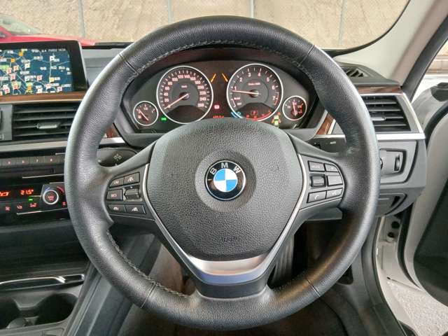 ＢＭＷ ３シリーズ ３２０ｉ　ラグジュアリー H30年 () 99