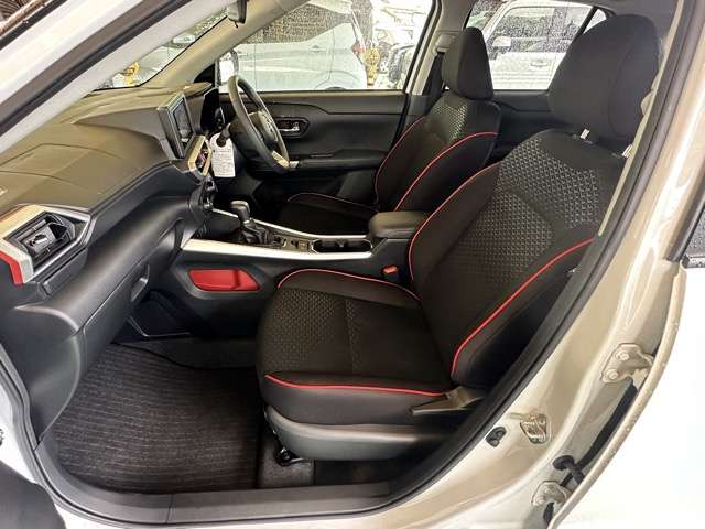 トヨタ ライズ　ハイブリッド ハイブリッド １．２ Ｚ R7年 () 99