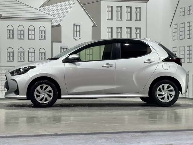トヨタ ヤリス １．０ Ｘ R2年 (甲信越・北陸) 99