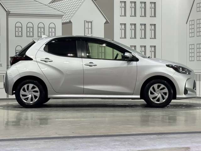 トヨタ ヤリス １．０ Ｘ R2年 (甲信越・北陸) 99
