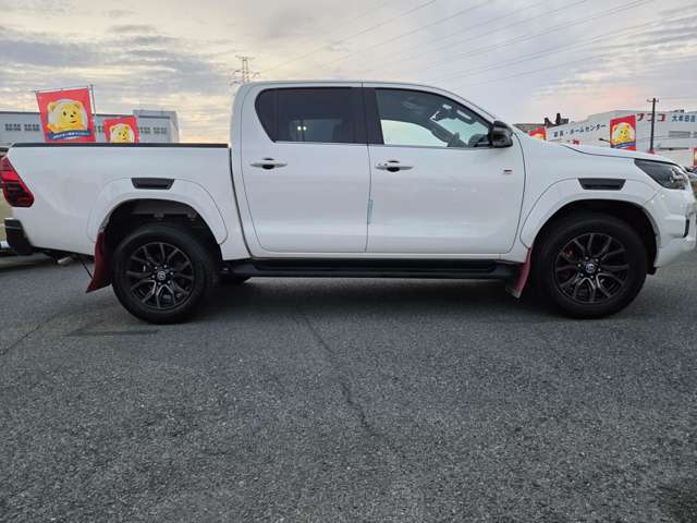 トヨタ ハイラックス ２．４ Ｚ ＧＲスポーツ ディーゼルターボ ４ＷＤ R5年 () 99
