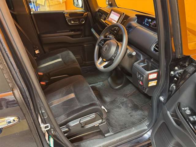 ホンダ Ｎ　ＢＯＸ カスタム ６６０ Ｇ ＥＸ ホンダセンシング H29年 () 99