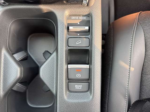 ホンダ ヴェゼル １．５ Ｅ：ＨＥＶ Ｚ R8年 () 99