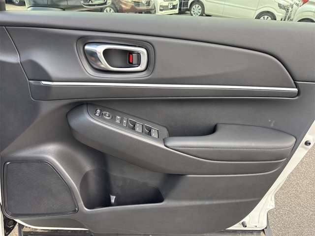 ホンダ ヴェゼル １．５ Ｅ：ＨＥＶ Ｚ R8年 () 99