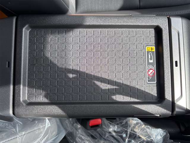 トヨタ ＲＡＶ４ ２．５ Ｚ Ｅ－ＦＯＵＲ ４ＷＤ R8年 () 99