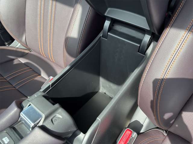 ホンダ ＺＲ－Ｖ ２．０ Ｅ：ＨＥＶ Ｚ R7年 () 99