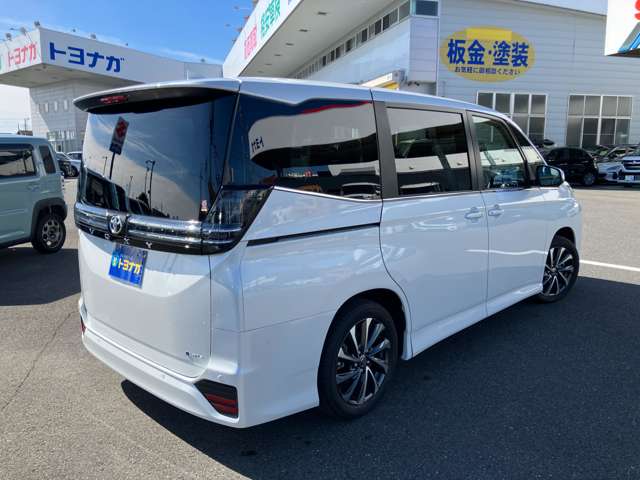 トヨタ ヴォクシー １．８ ハイブリッド Ｓ－Ｚ R7年 () 99