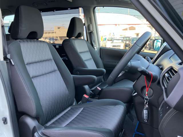 日産 セレナ １．２ Ｅ－ＰＯＷＥＲ ハイウェイスター Ｖ R4年 () 99
