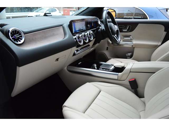 メルセデスベンツ ＧＬＡクラス ＧＬＡ１８０ ＡＭＧライン R3年 (関東) 99