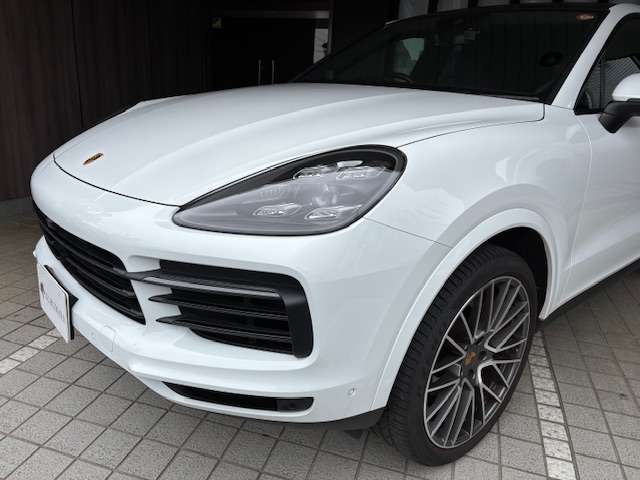 ポルシェ カイエンクーペ ３．０ ティプトロニックＳ リアセンターシート ４ＷＤ R4年 (関東) 99