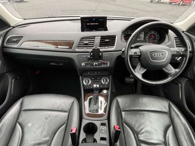 アウディ Ｑ３ ２．０ ＴＦＳＩ クワトロ ２１１ＰＳ ４ＷＤ H24年 () 99
