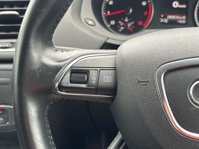 アウディ Ｑ３ ２．０ ＴＦＳＩ クワトロ ２１１ＰＳ ４ＷＤ H24年 () 99