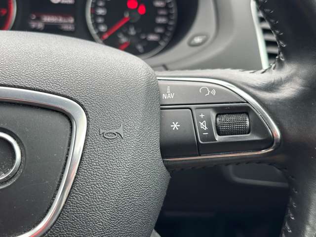 アウディ Ｑ３ ２．０ ＴＦＳＩ クワトロ ２１１ＰＳ ４ＷＤ H24年 () 99