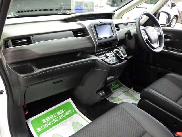 ホンダ フリード　ハイブリッド １．５ ハイブリッド Ｇ ４ＷＤ R5年 () 99