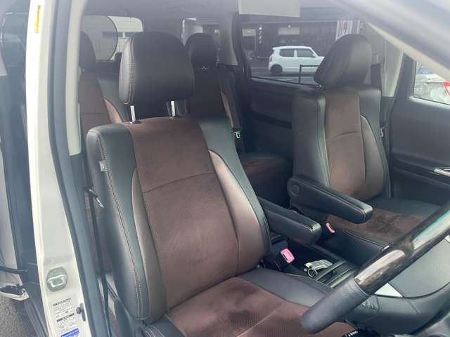 トヨタ アルファード ２．４ ２４０Ｓ タイプゴールド ４ＷＤ H25年 () 99