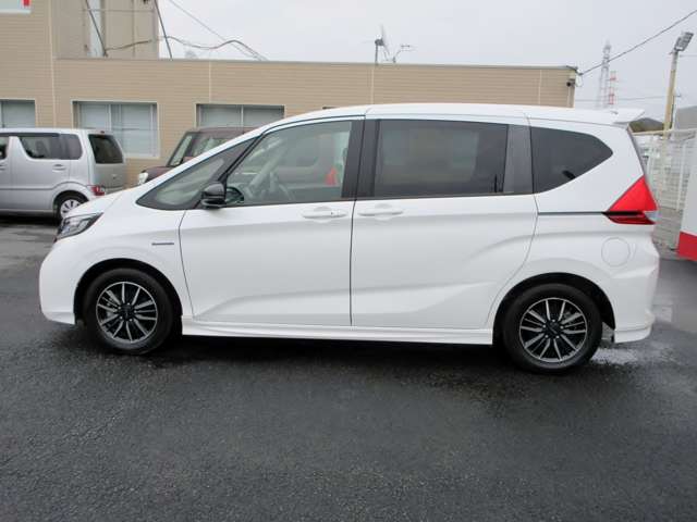 ホンダ フリード　ハイブリッド １．５ ハイブリッド モデューロＸ ホンダセンシング R1年 () 99