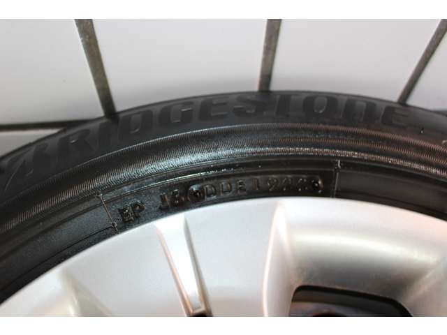 日産 ノート １．２ Ｅ－ＰＯＷＥＲ Ｘ H30年 (関東) 99