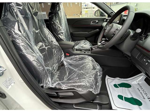 ホンダ ヴェゼル １．５ Ｅ：ＨＥＶ ＲＳ R8年 (関東) 99