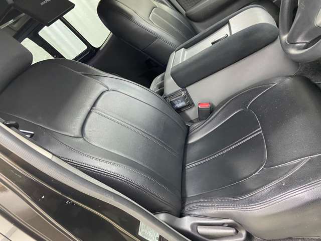 日産 ＮＶ３５０キャラバン ２．５プレミアムＧＸ １０人乗リ H28年 (近畿) 99