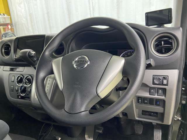 日産 ＮＶ３５０キャラバン ２．５プレミアムＧＸ １０人乗リ H28年 (近畿) 99