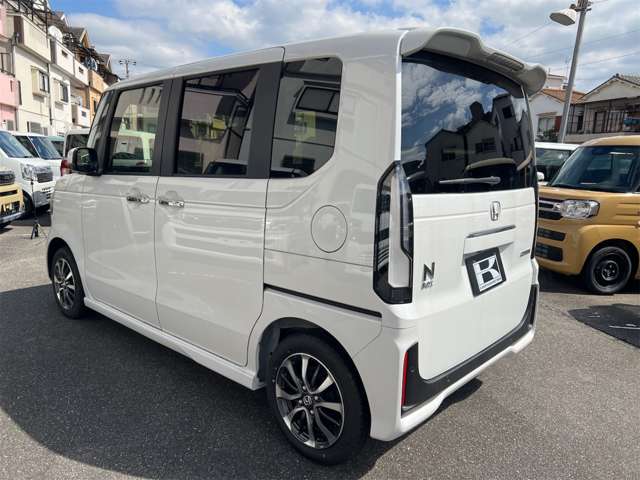 ホンダ Ｎ　ＢＯＸ カスタム ６６０ R8年 () 99