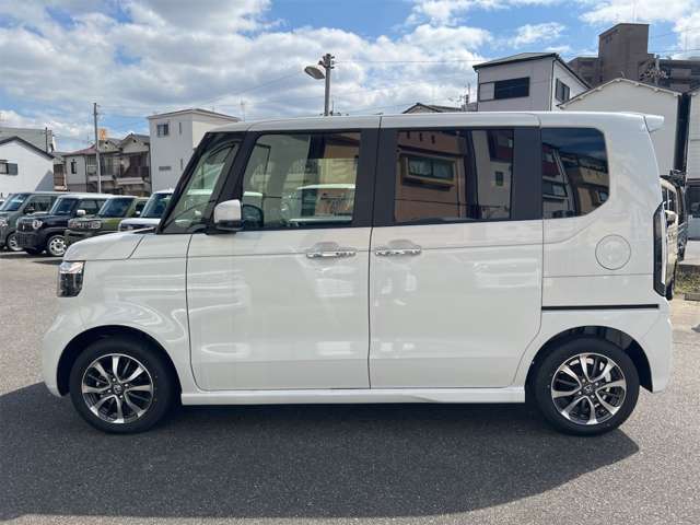 ホンダ Ｎ　ＢＯＸ カスタム ６６０ R8年 () 99
