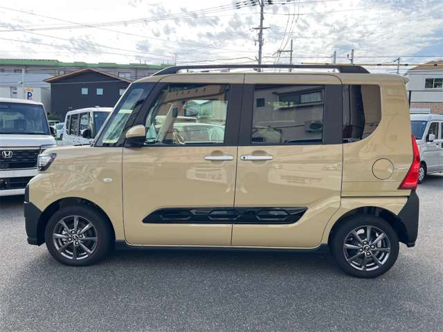 ダイハツ タント ６６０ ファンクロス ＥＣＯＩＤＬＥ非装着車 R7年 () 99