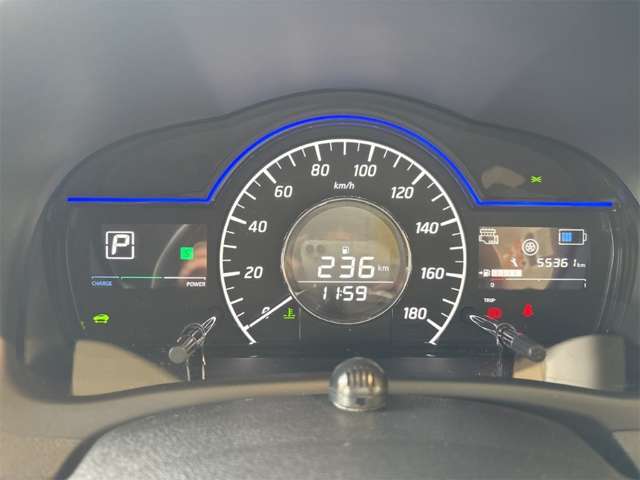 日産 ノート １．２ Ｅ－ＰＯＷＥＲ Ｘ R1年 (近畿) 99