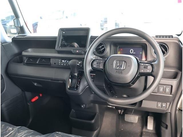 ホンダ Ｎ　ＢＯＸ カスタム ６６０ R8年 () 99