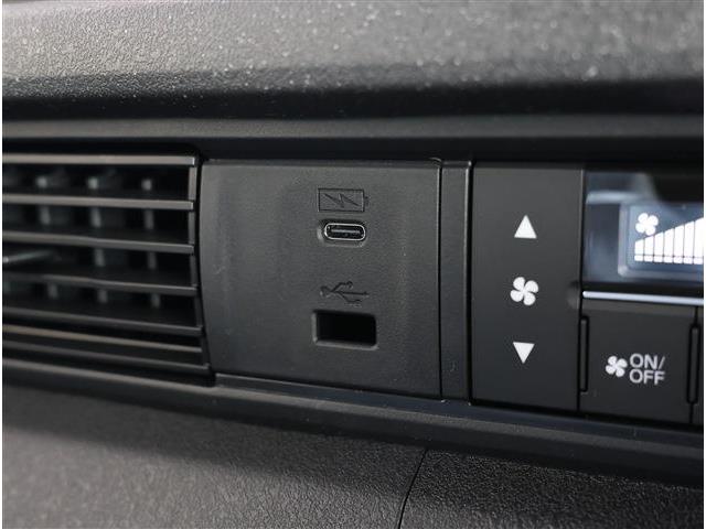 ホンダ Ｎ　ＢＯＸ カスタム ６６０ R8年 () 99