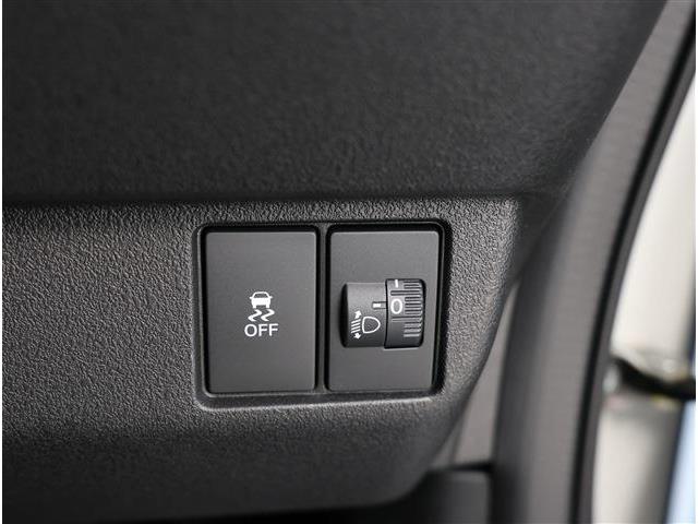 ホンダ Ｎ　ＢＯＸ カスタム ６６０ R8年 () 99