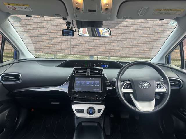 トヨタ プリウス １．８ Ｓ ツーリングセレクション H28年 (関東) 99