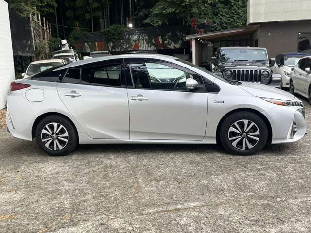 トヨタ プリウスＰＨＶ １．８ Ｓ セーフティ プラス H30年 (関東) 99