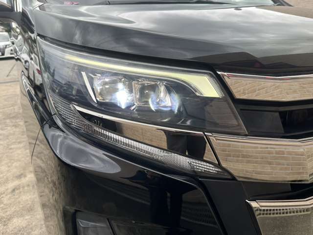 トヨタ ノア ２．０ ＳＩ H29年 (関東) 99