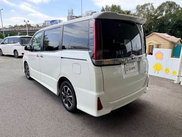 トヨタ ノア ２．０ ＳＩ ＷＸＢＩＩＩ R3年 (九州・沖縄) 99