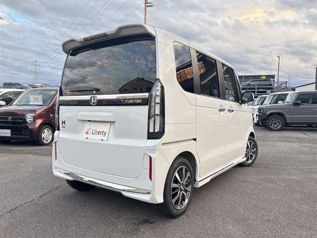 ホンダ Ｎ　ＢＯＸ カスタム ６６０ R8年 () 99