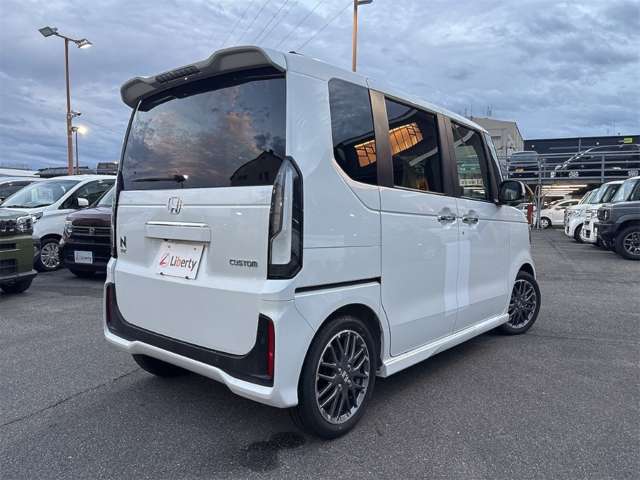 ホンダ Ｎ　ＢＯＸ カスタム ６６０ ターボ R8年 () 99